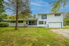 7193 Little Paw Paw Lake Rd, Coloma, MI 49038 | MLS# 23138279 | Trulia
