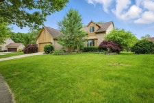 7195 Dominick Ct, Dublin, OH 43017 | MLS# 225020406 | Trulia
