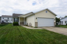 906 Taylor Ln, Le Roy, IL 61752 | MLS# 11195129 | Trulia