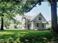 2069 Highland Ave, Burlington, IA 52601 | Trulia