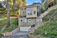6352 Longcroft Dr, Oakland, CA 94611 | MLS# 40970252 | Trulia