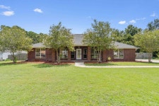 7369 Calle Ln, Navarre, FL 32566 - See Est. Value, Schools & More