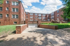7517 Oxford Dr #3, Saint Louis, MO 63105 | Trulia