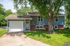 3833 SE Bryant St, Topeka, KS 66609 | MLS# 239882 | Trulia