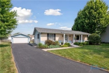 7286 Winding Brook Rd, Perrysburg, OH 43551 | MLS# 6132849 | Trulia