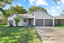 5814 Santa Christi Dr, Houston, TX 77053 | MLS# 28963096 | Trulia