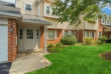 217 Charleston Ct #1, Schaumburg, IL 60193 | Trulia
