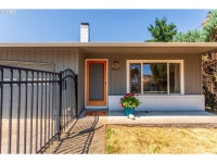 4537 NE 76th Ave, Portland, OR 97218 | MLS# 23543467 | Trulia