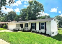 4030 Tracy Ln, Saint Louis, MO 63125 | Trulia