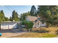 4669 NE Simpson St, Portland, OR 97218 | MLS# 22641259 | Trulia