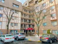 2 Elmwood Park Dr #227, Staten Island, NY 10314 | MLS# 2400827 | Trulia