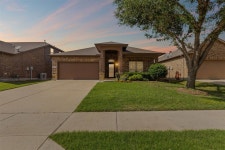 2941 Saddle Creek Dr, Fort Worth, TX 76177 | MLS# 20925818 | Trulia