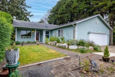 1833 NE 7th Dr, Lincoln City, OR 97367 | Trulia