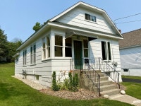 23 S Geneva Ave, Sturgeon Bay, WI 54235 | MLS# 137121 | Trulia