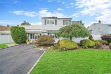 12 Harmony Lane, Westbury, NY 11590 - See Est. Value, Schools & More