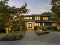 머물다매점 | 15324 NW Red Cedar Ct, Portland, OR 97231 | MLS# 24226077 | Trulia