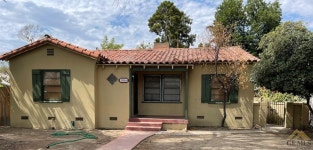 2016 Lester St, Bakersfield, CA 93304 | MLS# 202107370 | Trulia