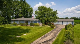 7460 Highway D, Omro, WI 54963 | MLS# 50244191 | Trulia