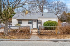 2 Beech St, Saugus, MA 01906 | MLS# 73081630 | Trulia