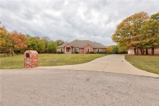 19231 Charleston Poin, Shawnee, OK 74801 | Trulia