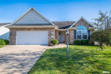 3800 W Golf Creek Dr, Peoria, IL 61615 - See Est. Value, Schools & More 3800 W  Golf Creek Dr, Peoria, IL 61615 - See Est. Value... 