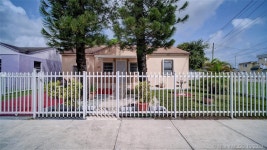 1211 NW 40th St, Miami, FL 33142 | MLS# A11109513 | Trulia