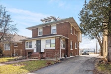 560 E Cass St, Joliet, IL 60432 | Trulia 560 E  Cass St, Joliet, IL 60432 | Trulia