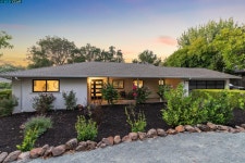 113 Overhill Rd, Orinda, CA 94563 | MLS# 40965886 | Trulia