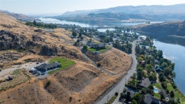 710 Riverside Drive, Pateros, WA 98846 - See Est. Value, Schools & More