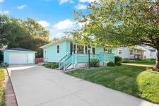 211 Hanna Blvd, Waterloo, IA 50701 | MLS# 20234378 | Trulia