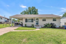 4363 Martyridge Ct, Saint Louis, MO 63129 | MLS# 21063400 | Trulia