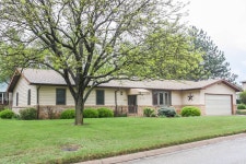 902 Green St, Pratt, KS 67124 - See Est. Value, Schools & More