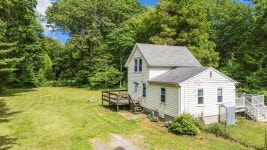 3 Manuel St, Fairhaven, MA 02719 - See Est. Value, Schools & More