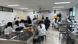 2023-2학기 진로특강_반려동물 수제간식 만들기 | 영양식품학과 2023-2학기 진로특강_반려동물 수제간식 만들기  | 영양식품학과