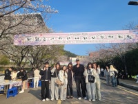2025새내기들과 곽강희교수님의 차없는거리 축제 참여🌺🌸 | 글로벌관광학과