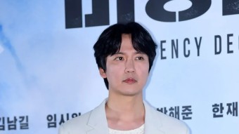 [T포토] 김남길 '옴므파탈 매력' - TV리포트