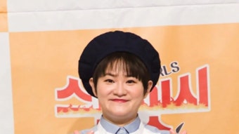 [T포토] 김신영 '하트 뿅뿅' - TV리포트