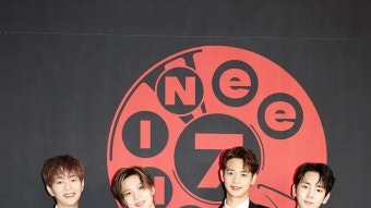 [T포토] 샤이니 '2년 6개월만에 완전체 컴백' - TV리포트