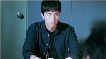 '모두의 거짓말' 이민기, 이서한 취조현장 포착 