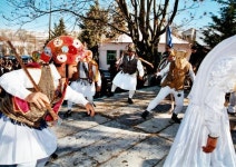 Momoeria | Intangible Heritage - UNESCO Multimedia Archives Momoeria