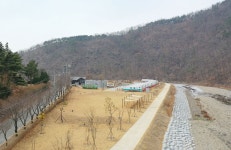 잔디마당 | 시설소개 | 빙계얼음골야영장 소개 | 빙계얼음골아영장 의성군, 빙계얼음골야영장