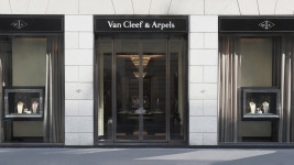 Milan - Via Montenapoleone - Van Cleef & Arpels