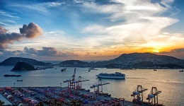 Sinseondae Terrace boasts the scenery that fascinated Taoist hermits: Traveler guides : Plan your trip : Plan your trip - View...