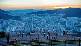 눈부신 부산을 선물하다 황령산 전망쉼터: 여행준비 : 여행큐레이션... 전망쉼터: 여행준비 : 여행큐레이션 : 여행큐레이션 상세: 부산시... 