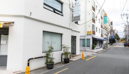 Walk on Ppangcheon-dong Culure Ilbeonga Street, the famous bakery... Street, the famous bakery street of Busan: Traveler guides : Plan...