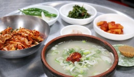 ブグァンテジクッパ (부광돼지국밥): 釜山に行ったら : 飲食 : 飲食: 부산시 공식 관광 포털 비짓부산 visit busan ブグァンテジクッパ... 