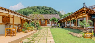 뷰까지 예쁜 한옥 카페 프레스트: 추천여행 : 미식투어 : 미식투어... 뷰까지 예쁜 한옥 카페 프레스트: 추천여행 : 미식투어 : 미식투어... 