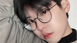 데일리로 착용하기 좋은 - 자크루이다비드안경 by A R T _ COMPANY [ 아트컴퍼니 ] | wadiz 데일리로 착용하기 좋은 - 자크루이다비드... 