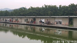 유료터정보 > 유료터점주조황 > 몸통찌고 둥둥!!! 토종 붕어 전용 OK 낚시터!!!