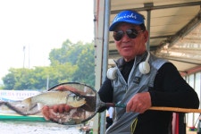 유료터정보 > 유료터조행기 > 물반고기반 - 냉정낚시터